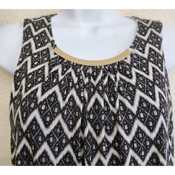 H&M Black Gray Chevron Strip Pleated Bodice Sleeveless Top XS Lightweight Lined - Picture 2 of 6